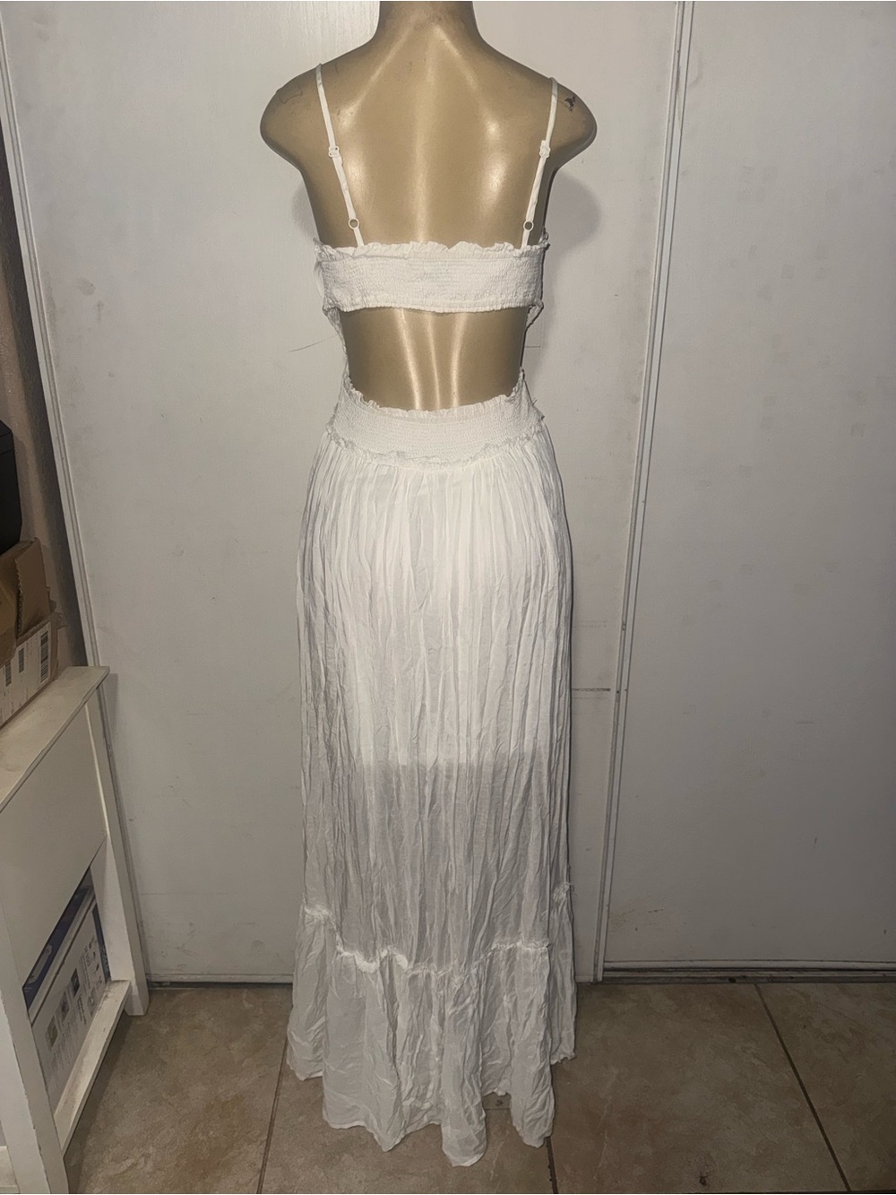 Miss Avenue White Maxi Dress - Picture 6 of 10